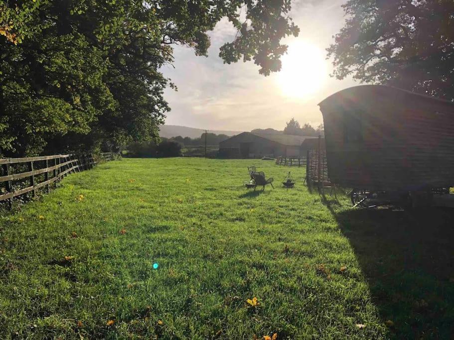 Aspen Leaves: The Perfect Farm Retreat Βίλα Graffham Εξωτερικό φωτογραφία
